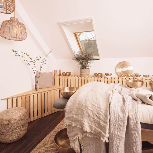 Receive a sound massage in our sound room