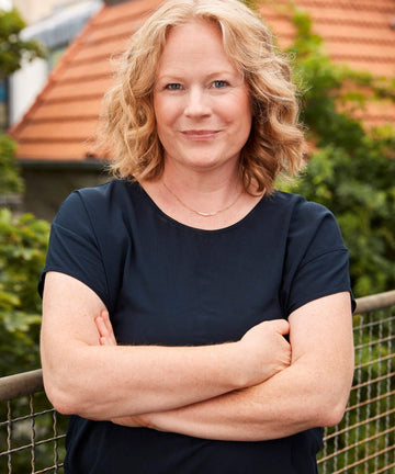 Jana Hess - second generation management
